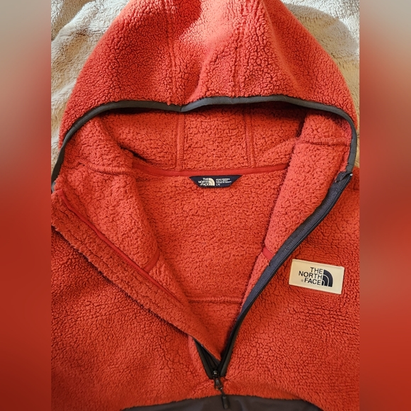 North Face fleece pullover 1/2 zip size L - Picture 3 of 9